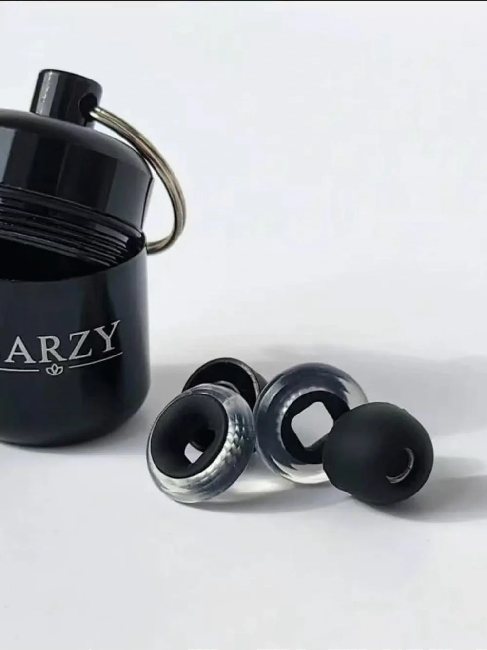 N/A black earbud