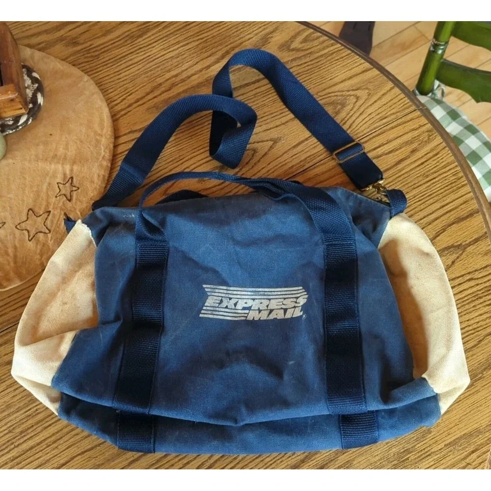 RARE Vintage Retired Express Mail Next Day Discontinued Canvas Duffle Bag‎