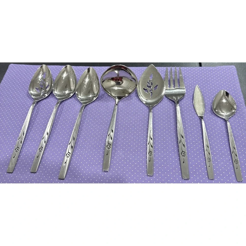 Oneida Oneidacraft Deluxe Capistrano‎ Stainless Steel 8 Piece Hostess Set