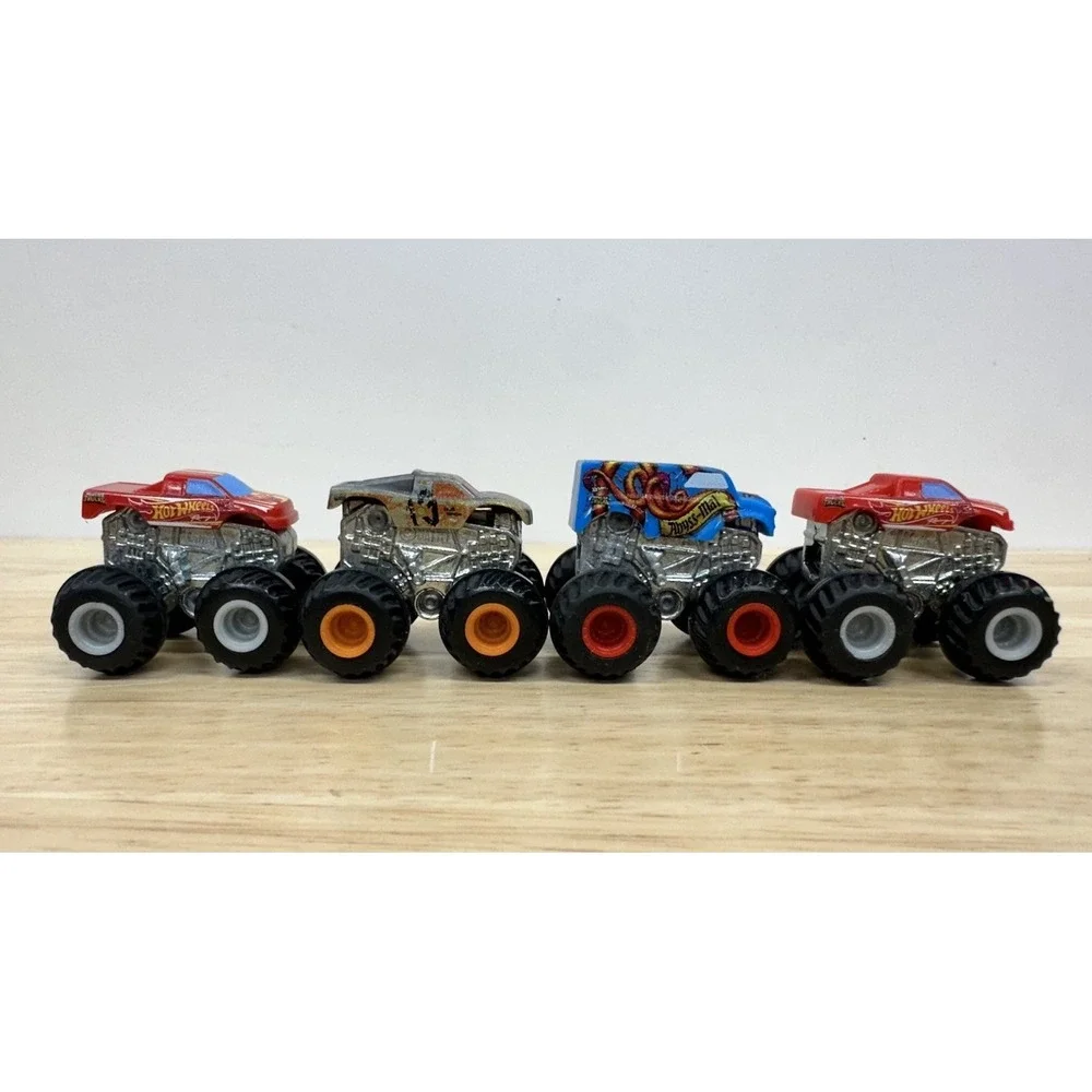 Monster Jam Minis Bundle of 7 Spin Master 1:87 Scale Diecast Trucks Toys