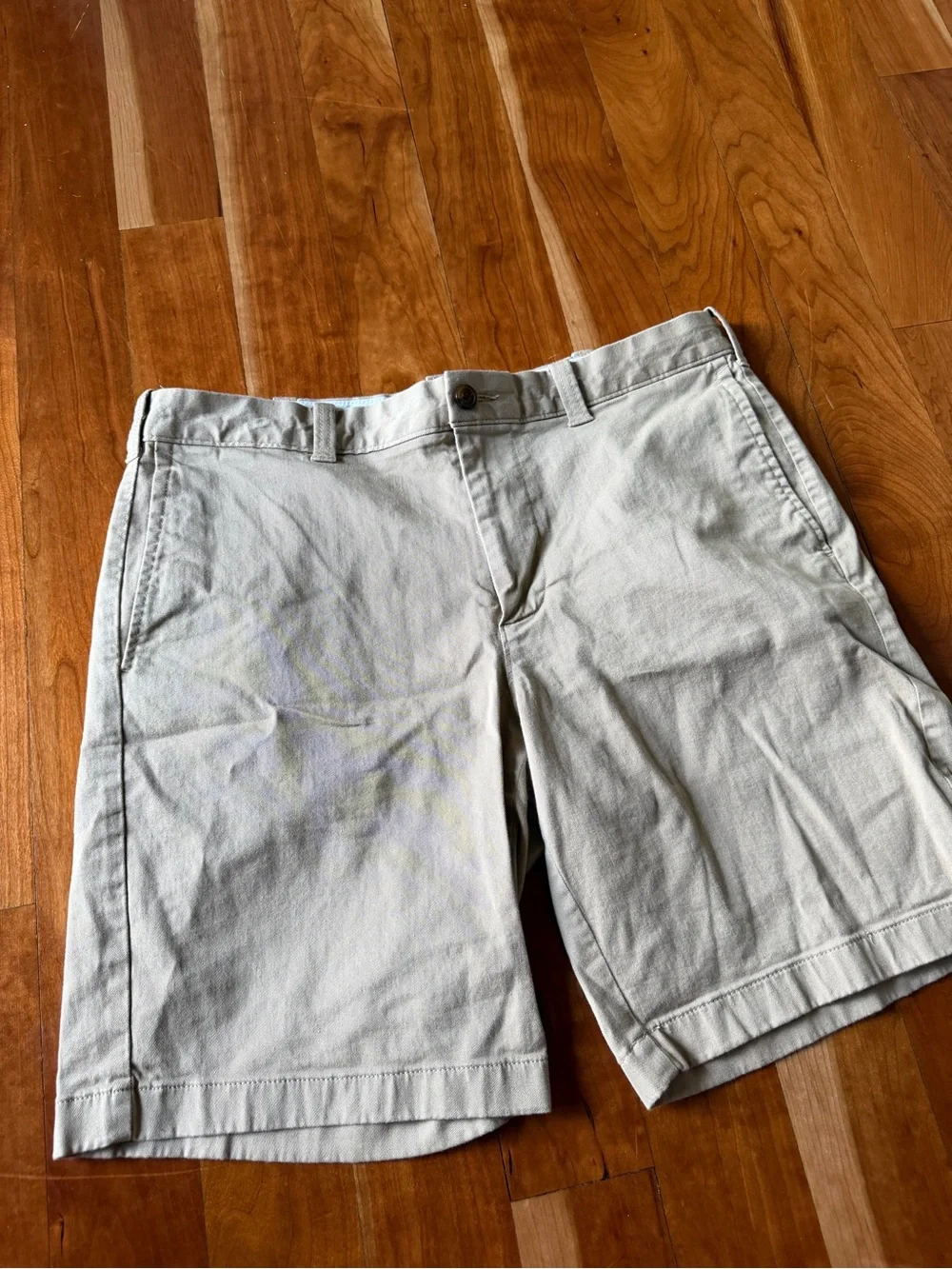 J. Crew men’s khaki shorts 34 waist with 9” inseam like new condition super soft