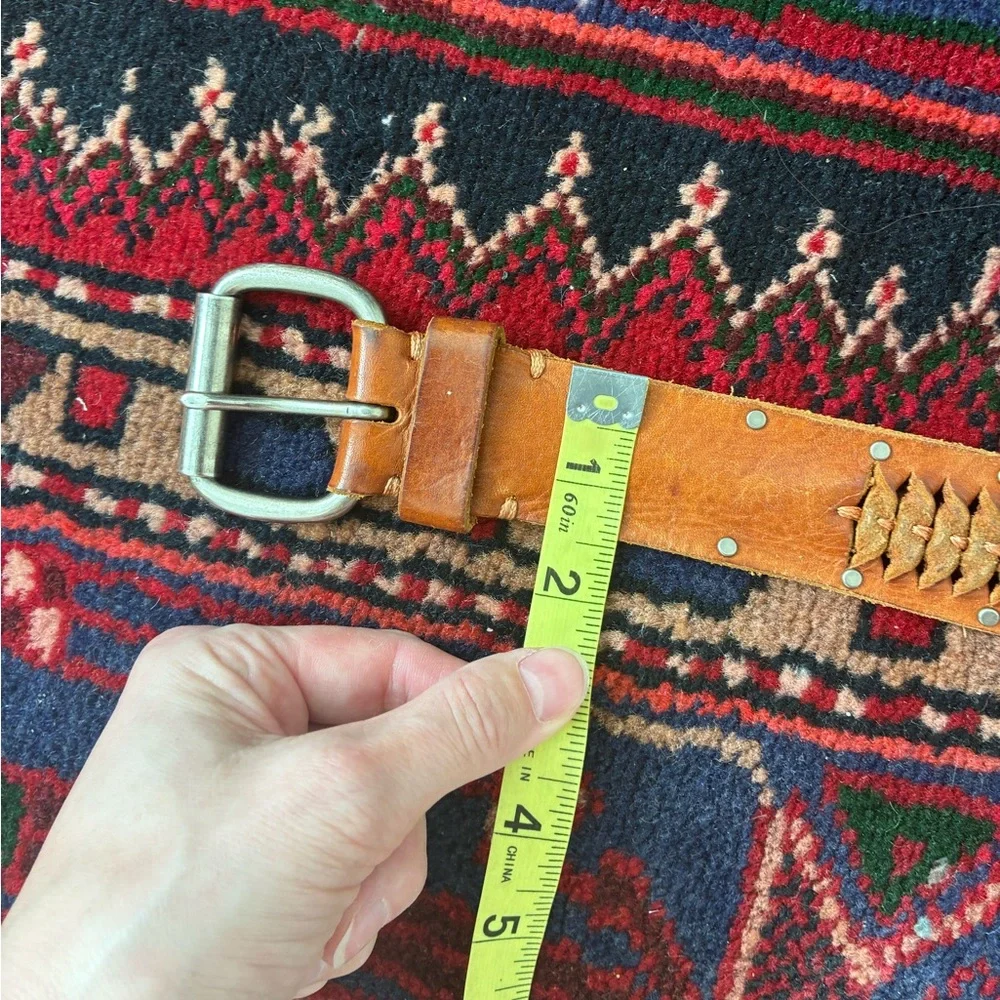 Buckle braided leather
