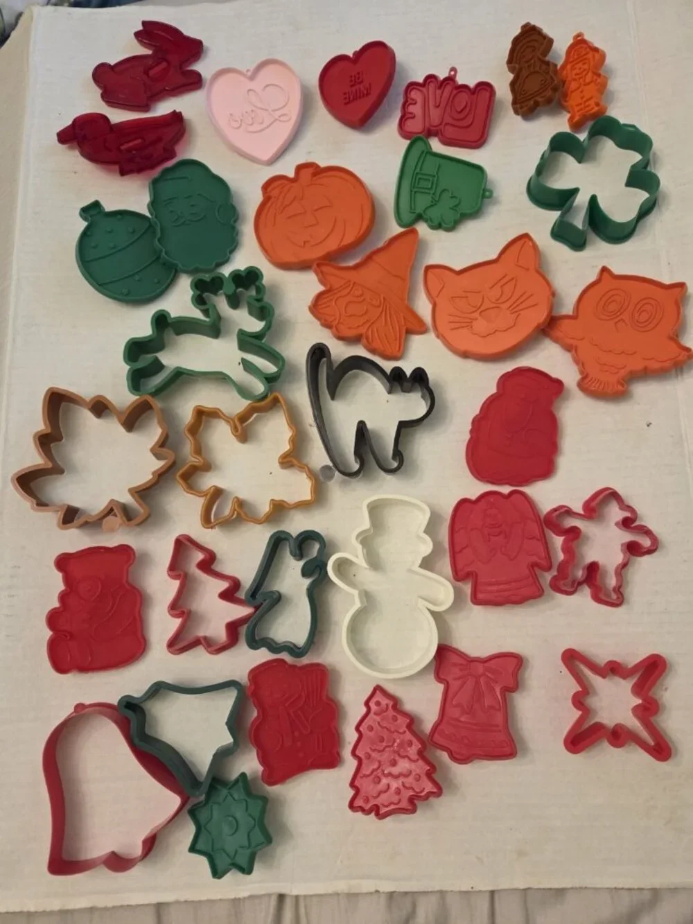 Vtg Huge Lot 33 Cookie cutters Plastic Holiday Christmas Halloween St Patrick