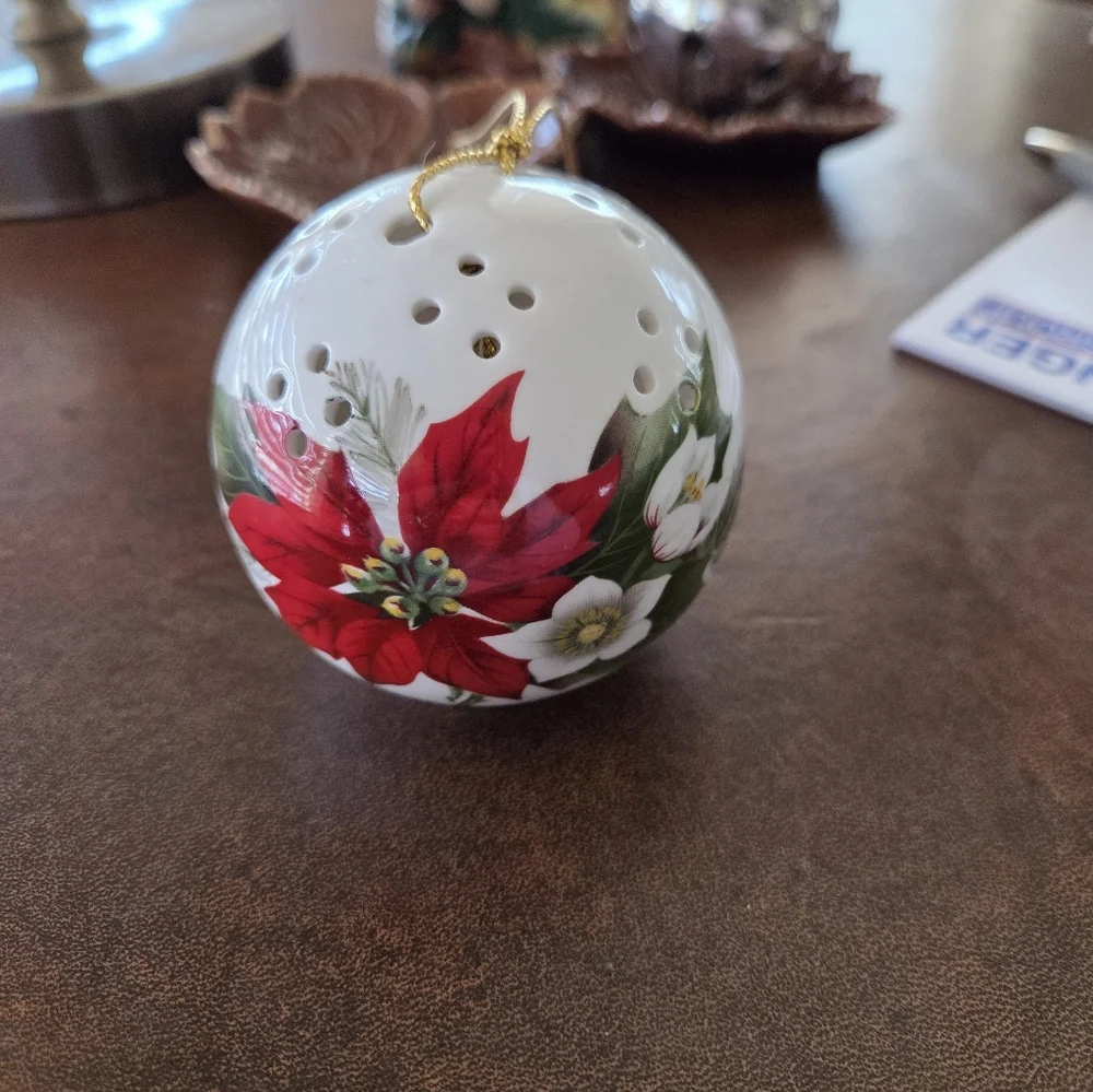 Source Unknown flowers porcelain