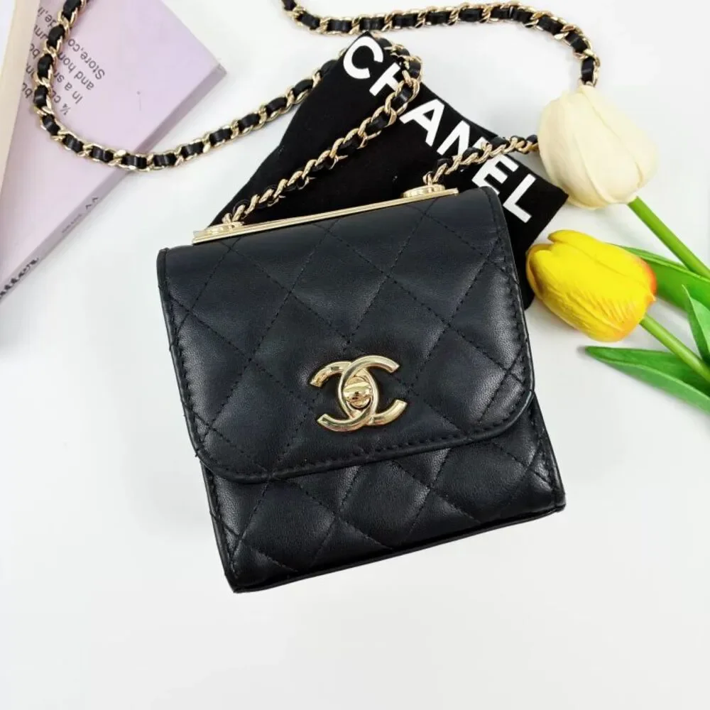 CHANEL brand color