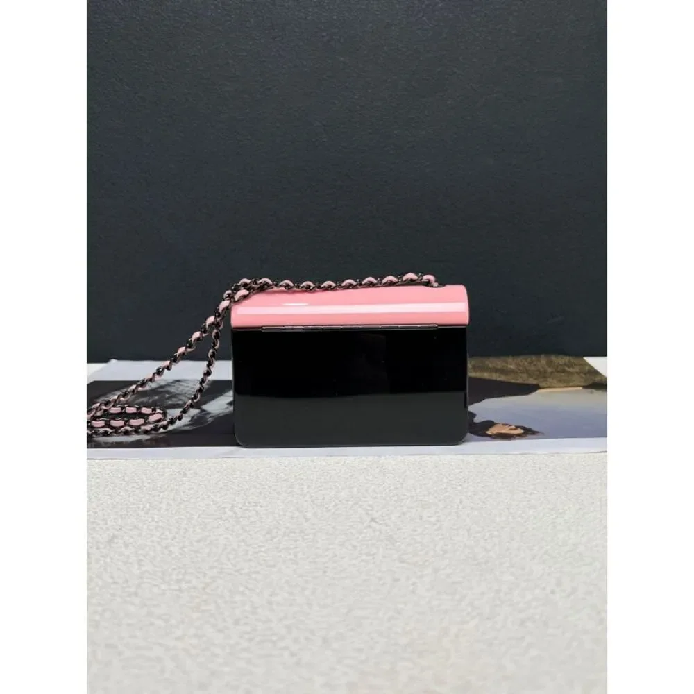 CHANEL brand color