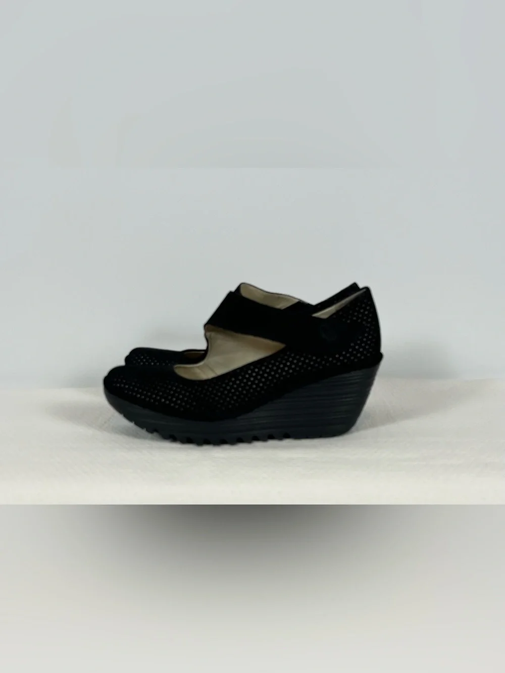 Fly London cushioned upper toe