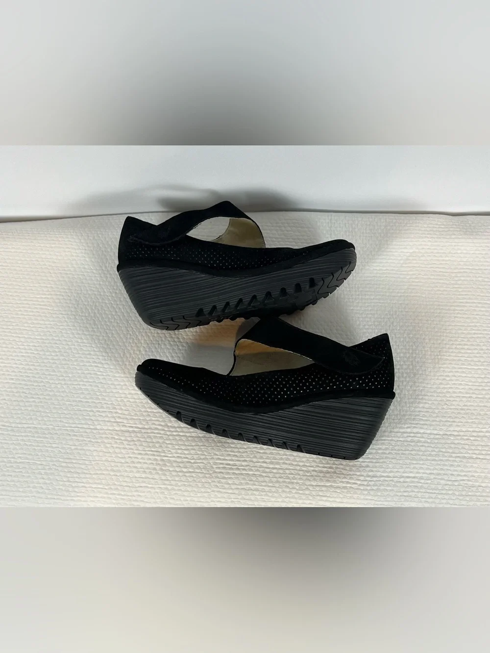 Fly London wear upper cushioned