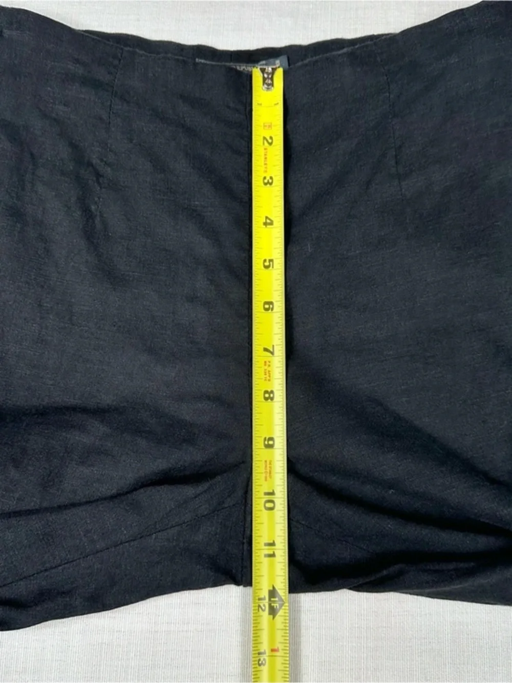 Banana Republic brand banana
