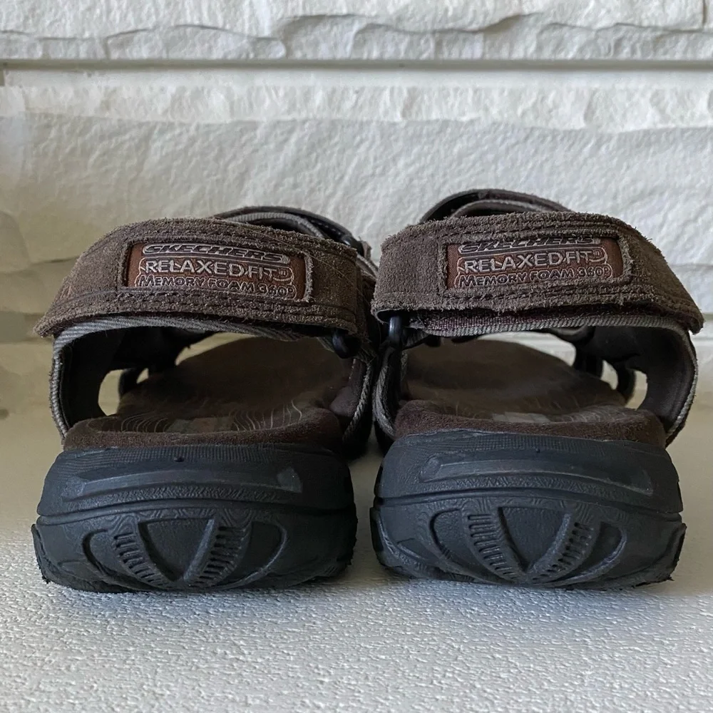 Skechers size suede
