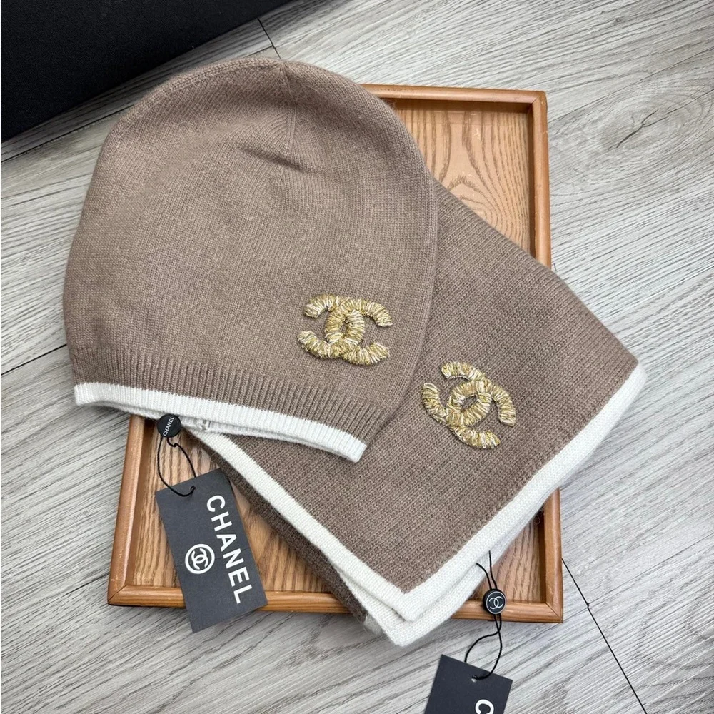 Chanel. chanel taupe