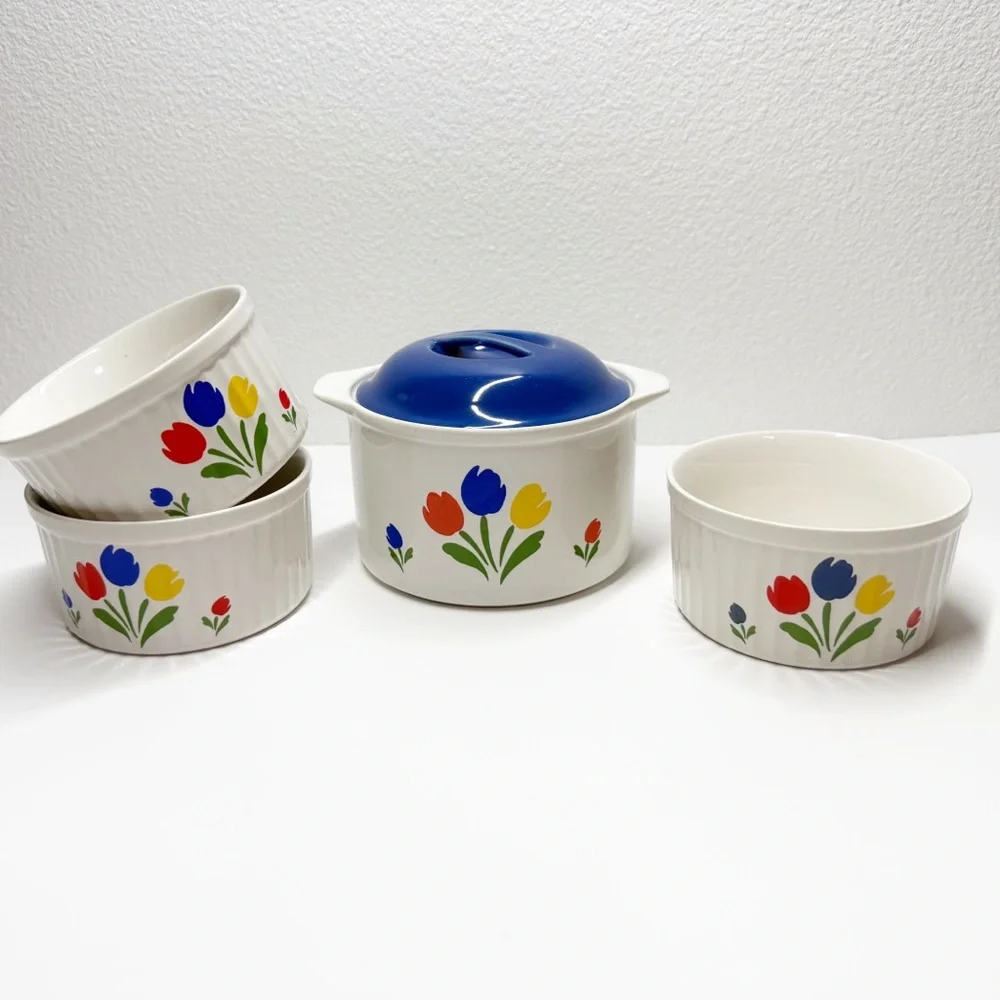 Tulip Tyme measure pieces ramekins