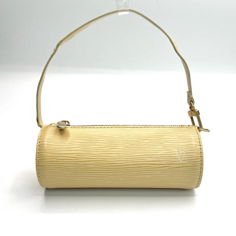 Louis Vuitton chic louis
