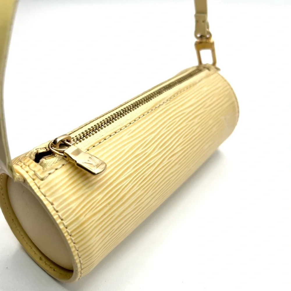 Louis Vuitton chic louis