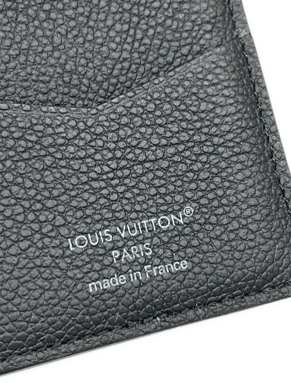 Louis Vuitton great slightly