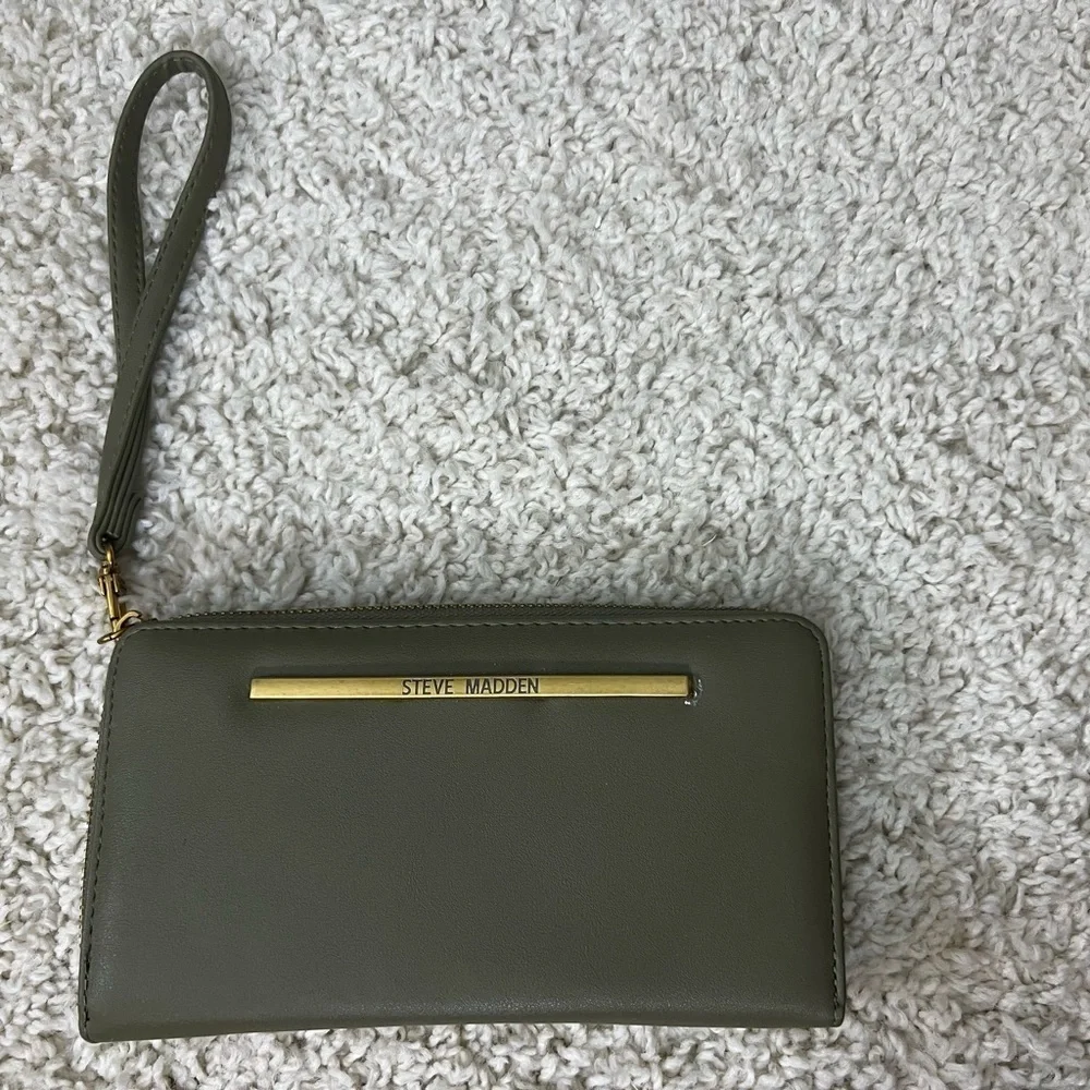 Steve Madden steve madden