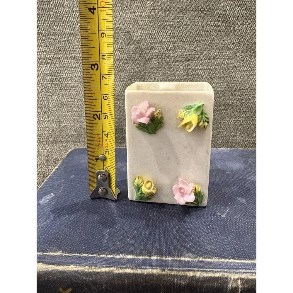 N/A couple flowers