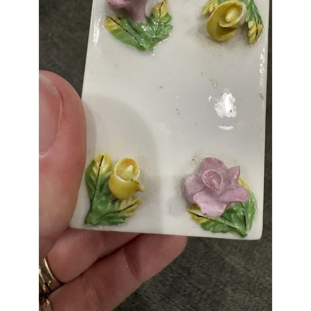 N/A couple flowers