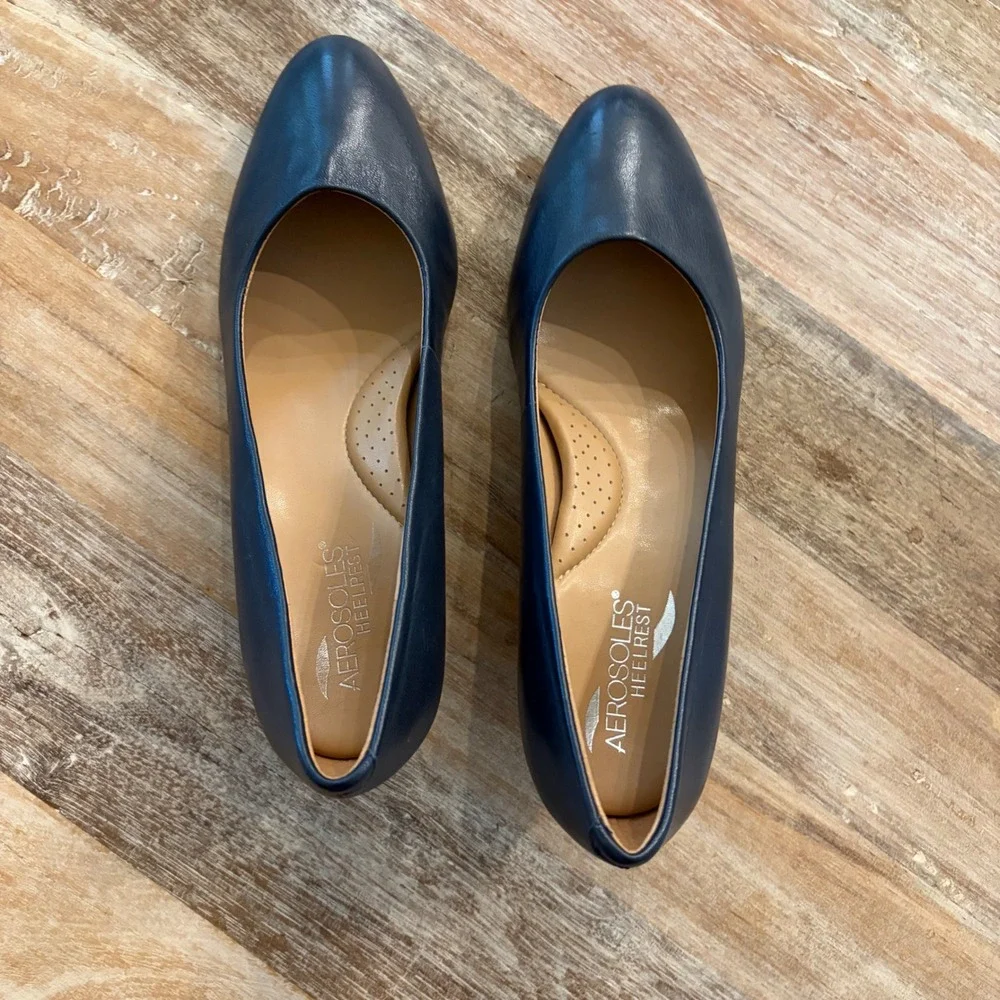 Aerosoles Heelrest Inner Circle Navy Leather Wedge Pumps Shoes 7.5M Low Heel