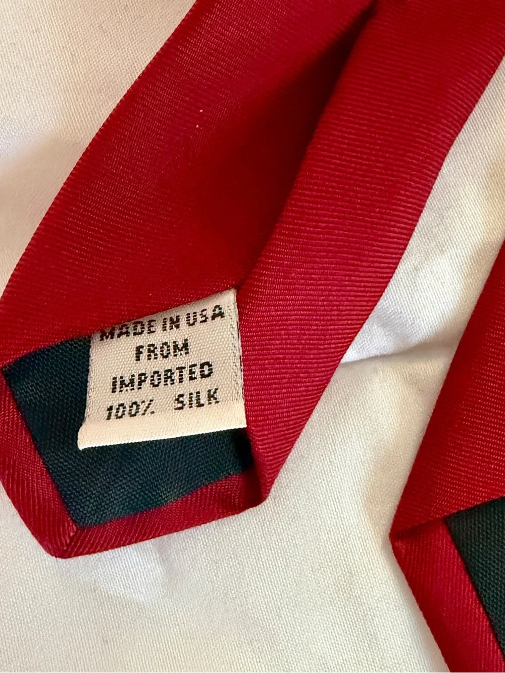 Vicky Davis Red Golf Driver Print Men's Tie