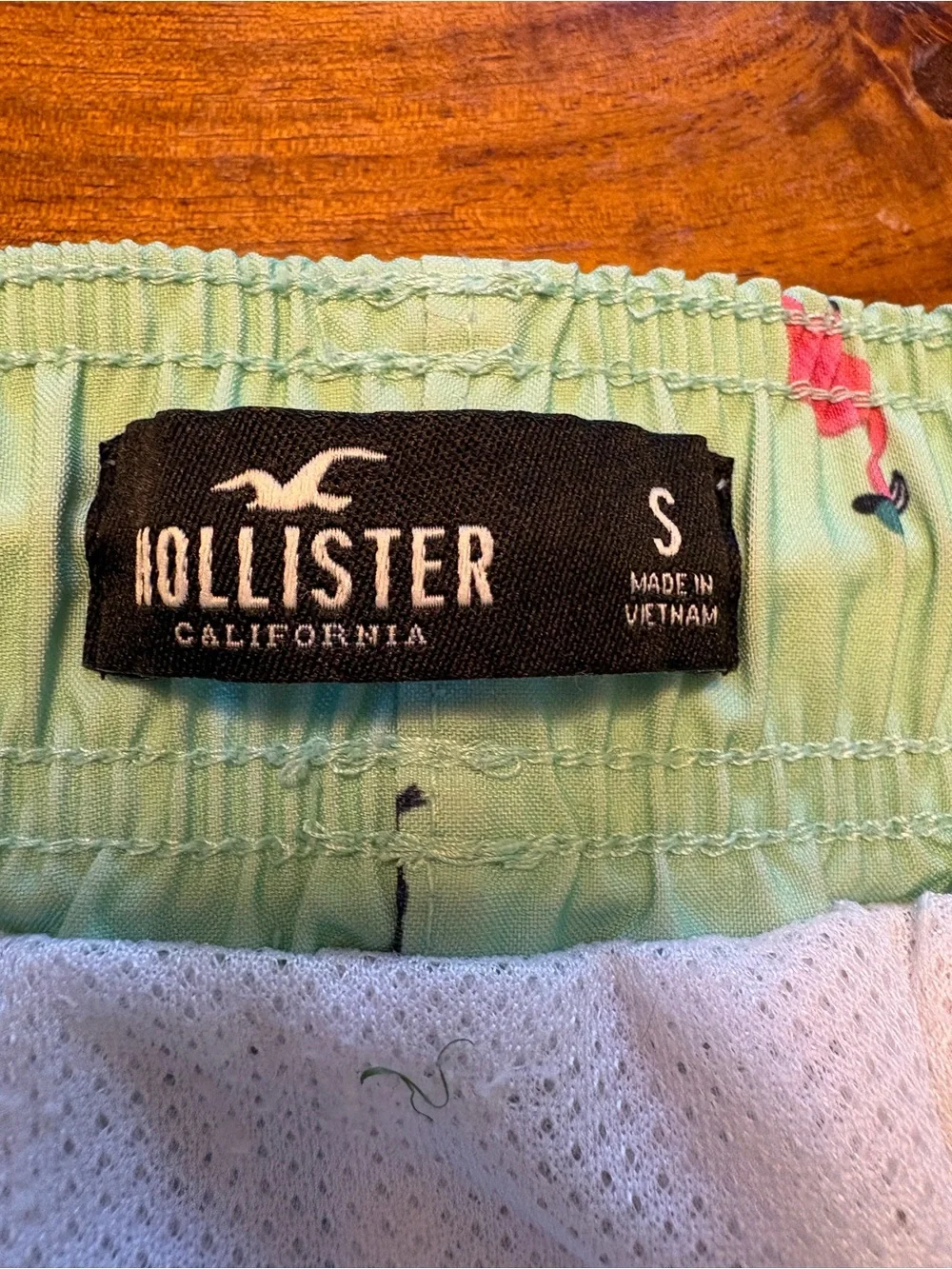 Hollister breathable pink elastic