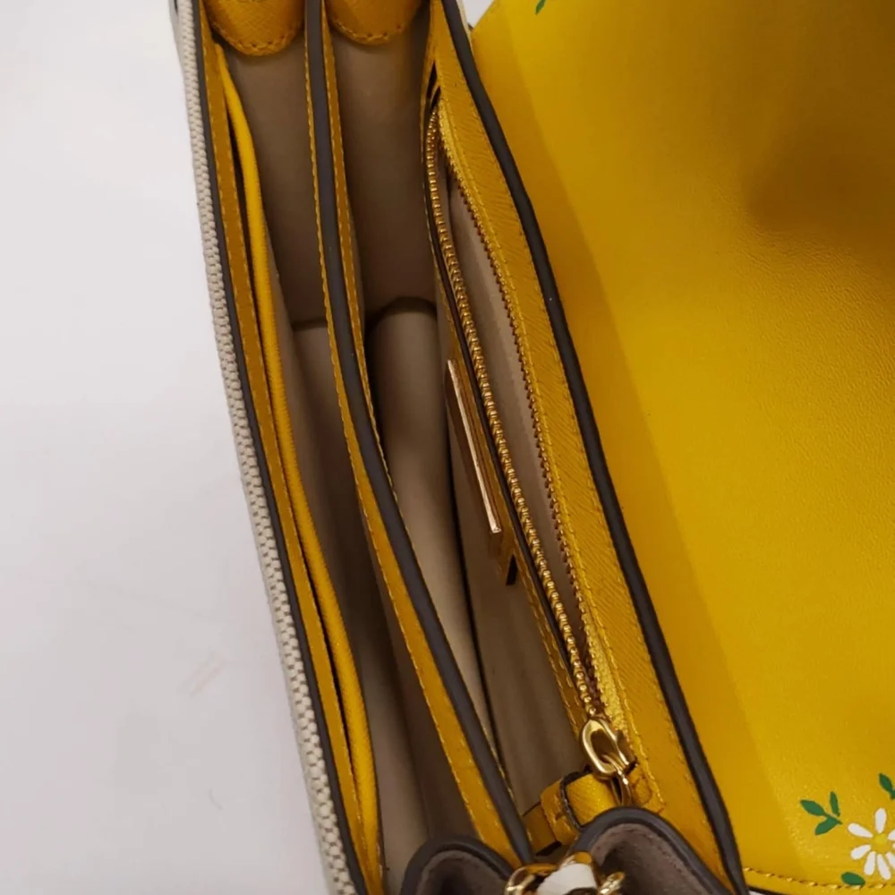 Tory Burch fabric type
