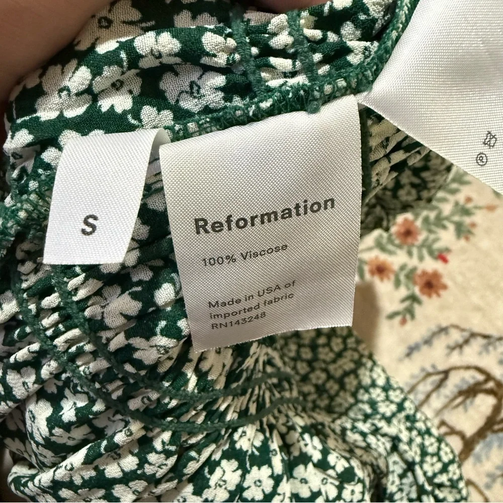 Reformation chic green