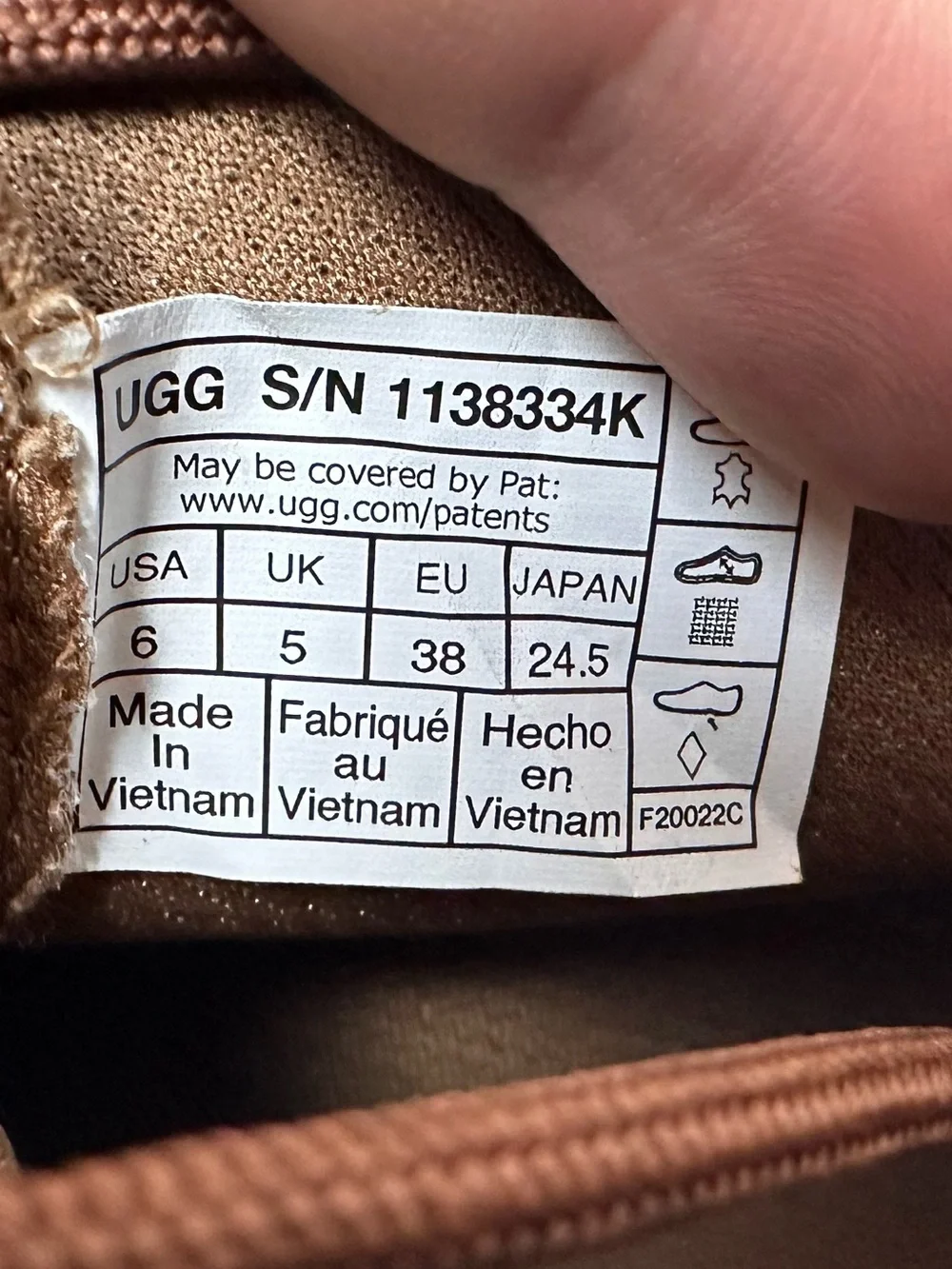 UGG boys canoe