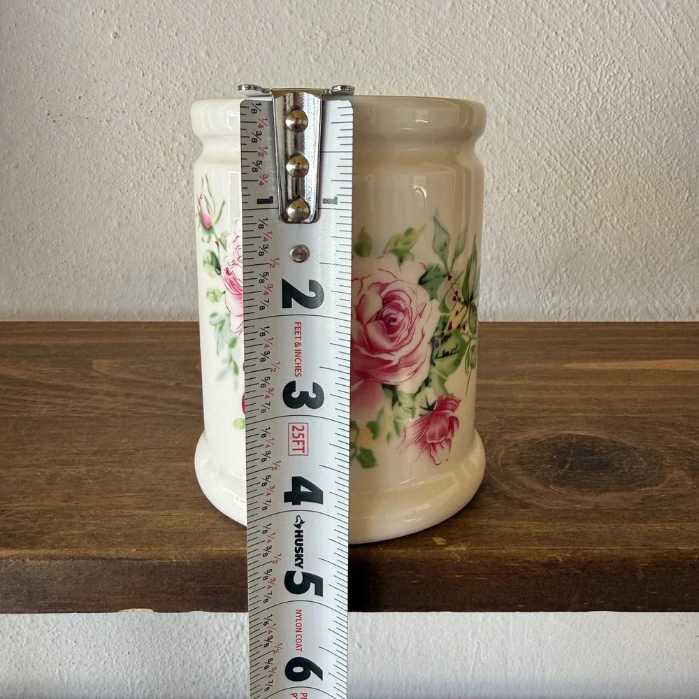 N/A white ceramic