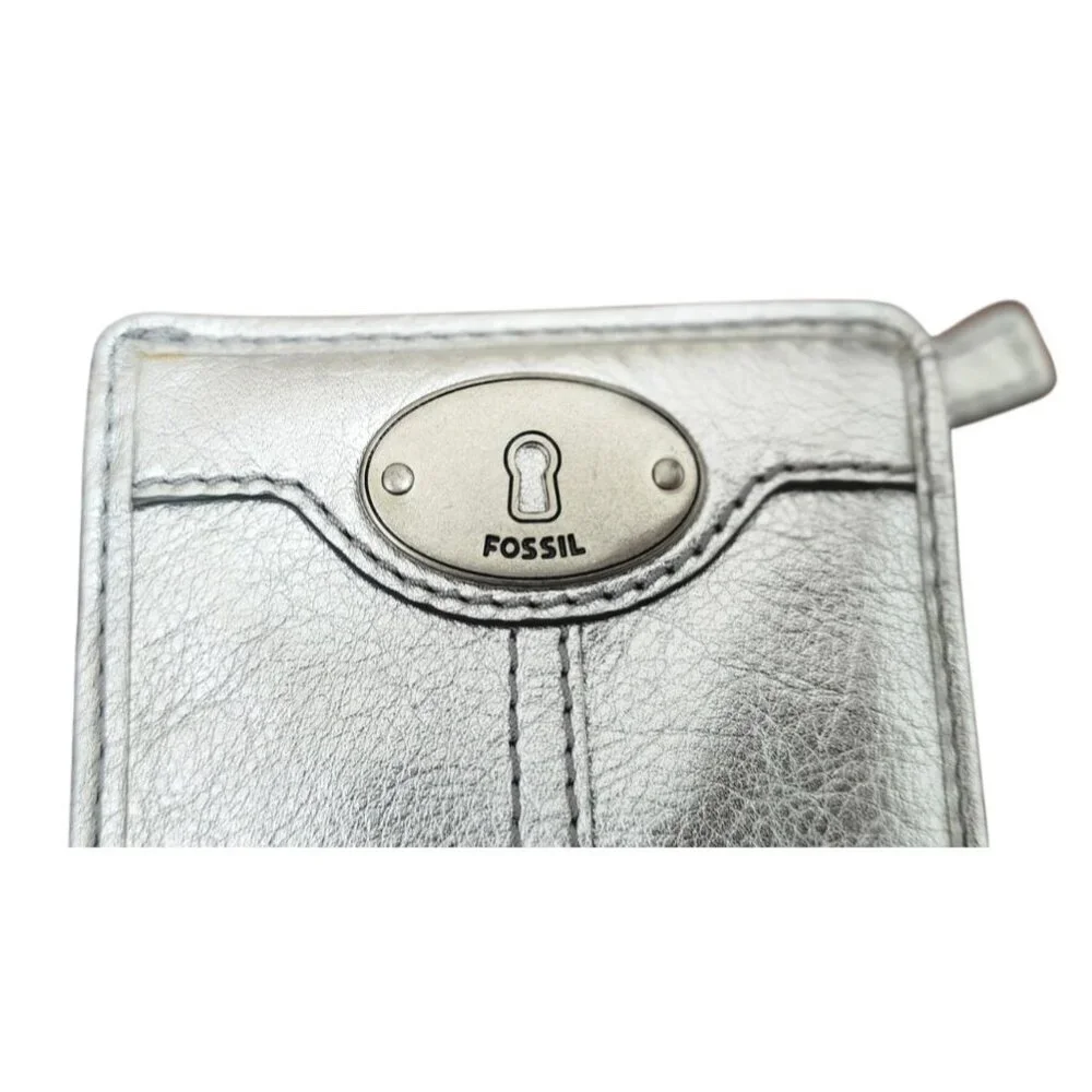 Fossil silver metallic