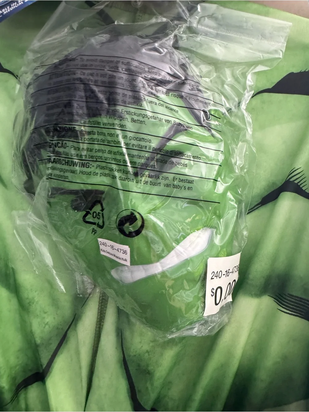 Jazwares 12 mask costume