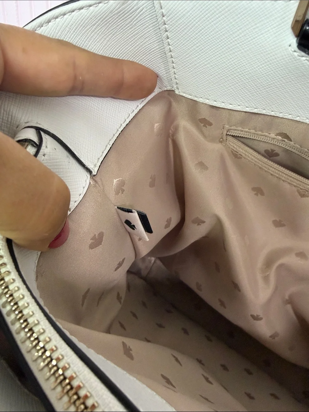 kate spade carry kate polished