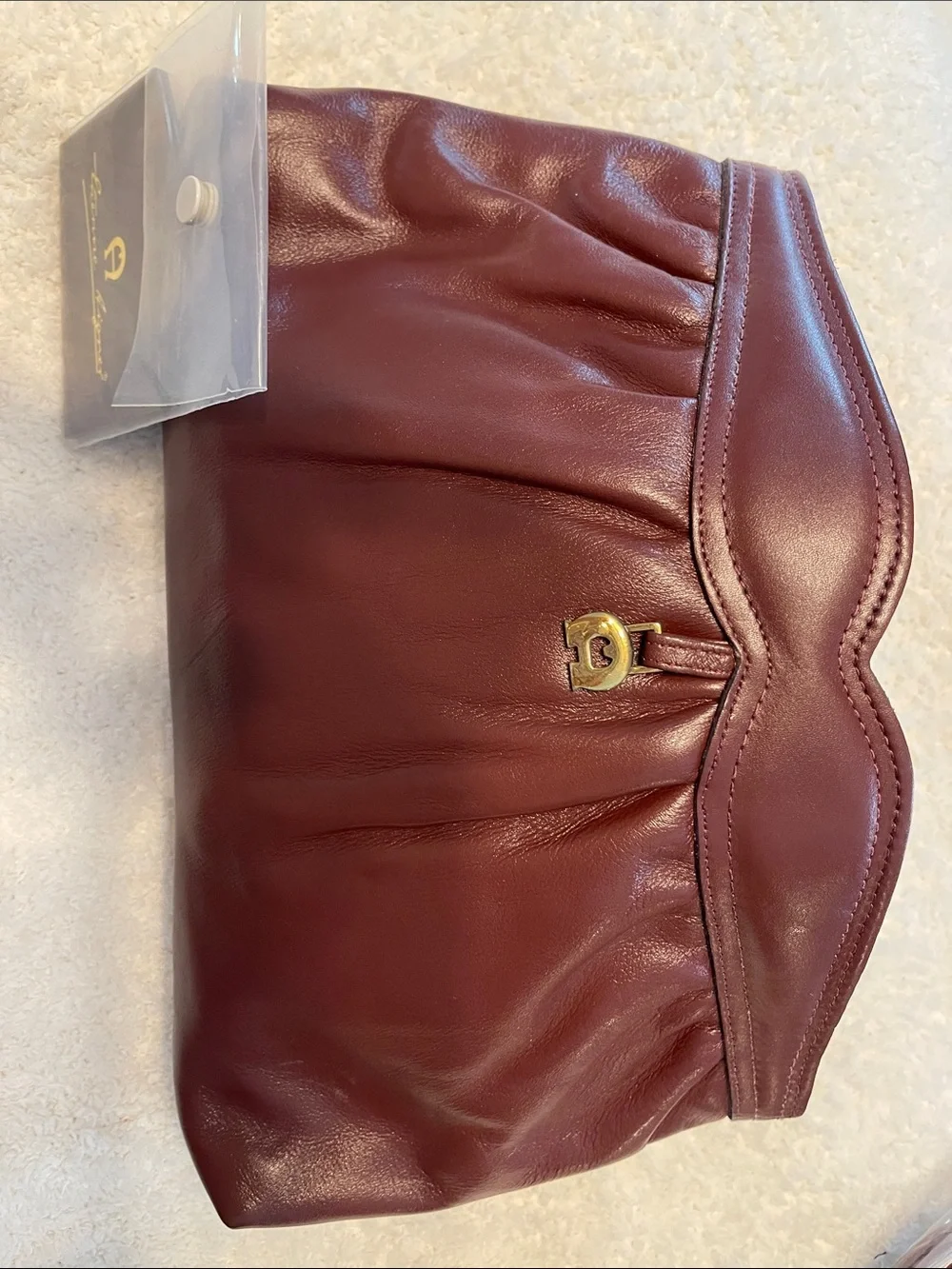 Vintage Etienne Aigner Burgundy Leather Clutch - Gold Accent cl