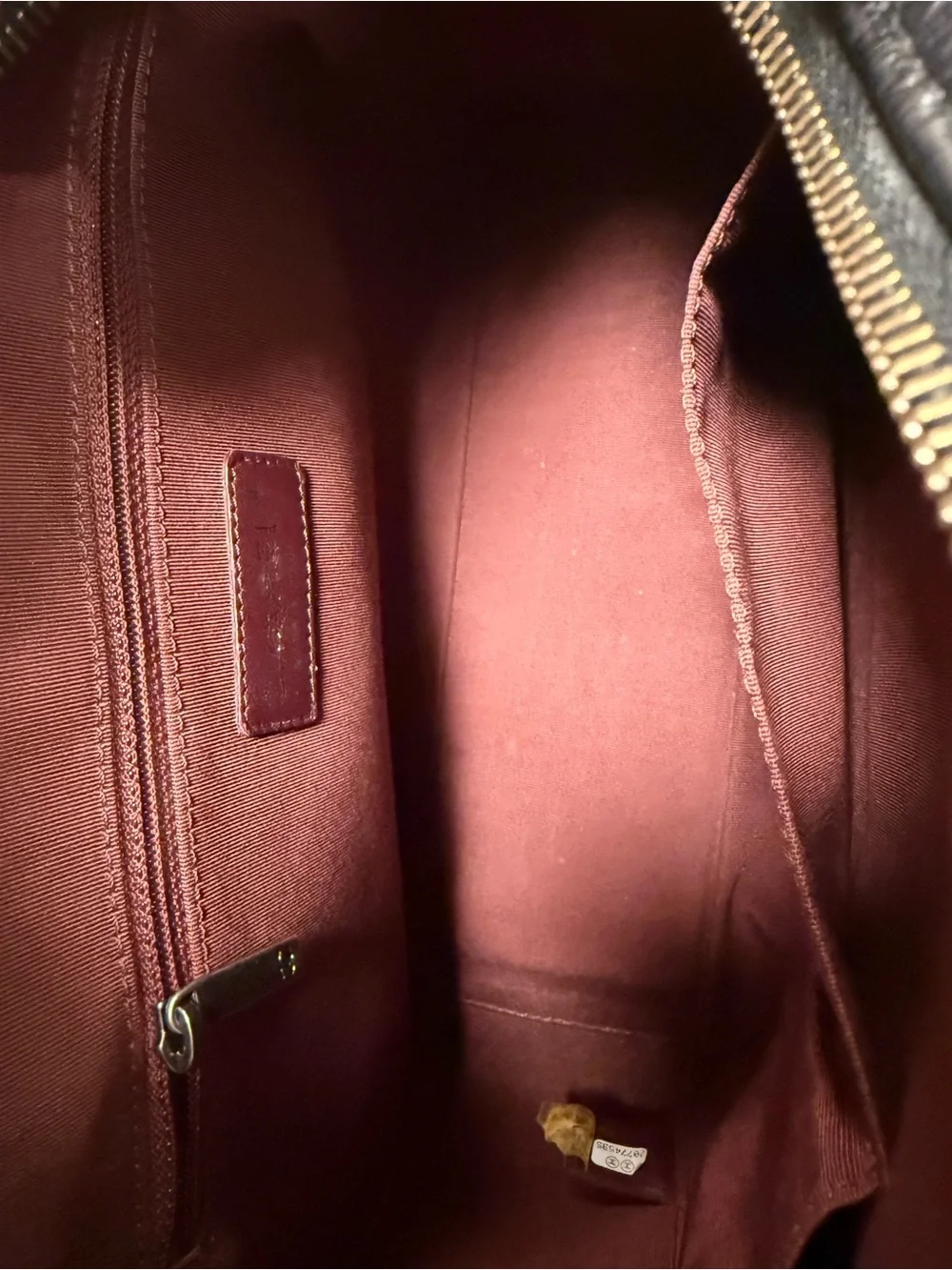CHANEL boy bag