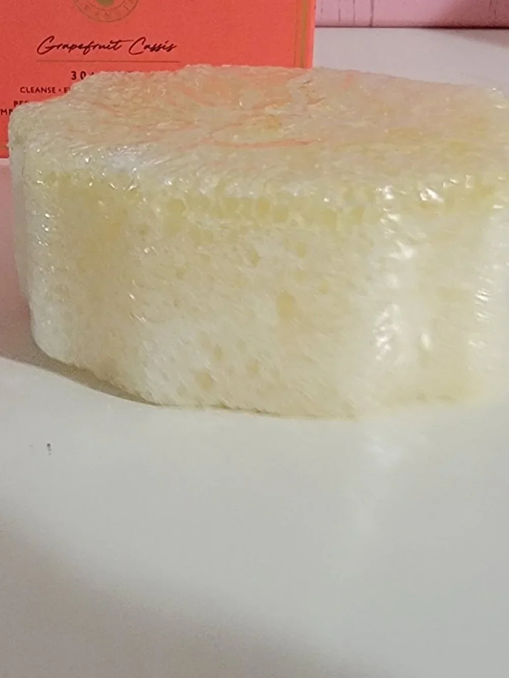 Spongelle grapefruit pedi
