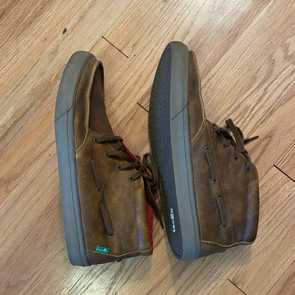 Sanuk casual chukka