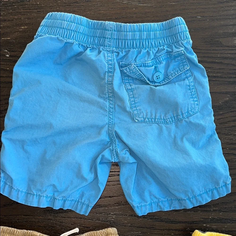 GAP vibrant shorts