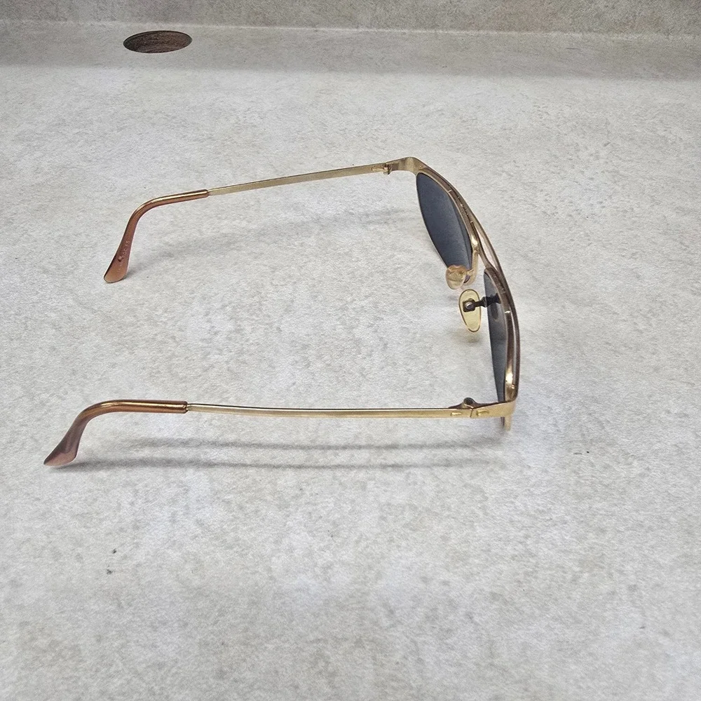 Unbranded vintage aviator