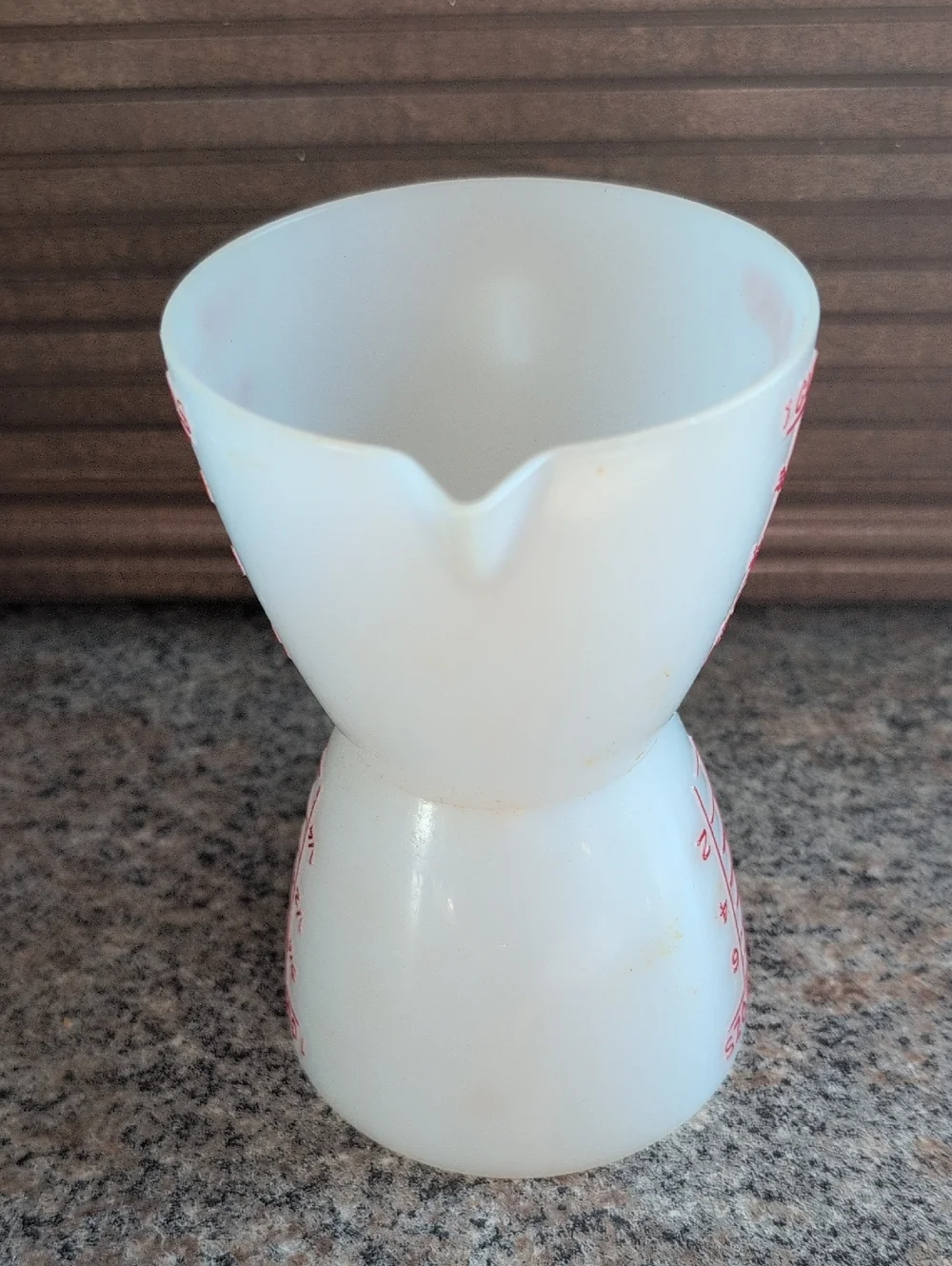 Tupperware vintage hourglass