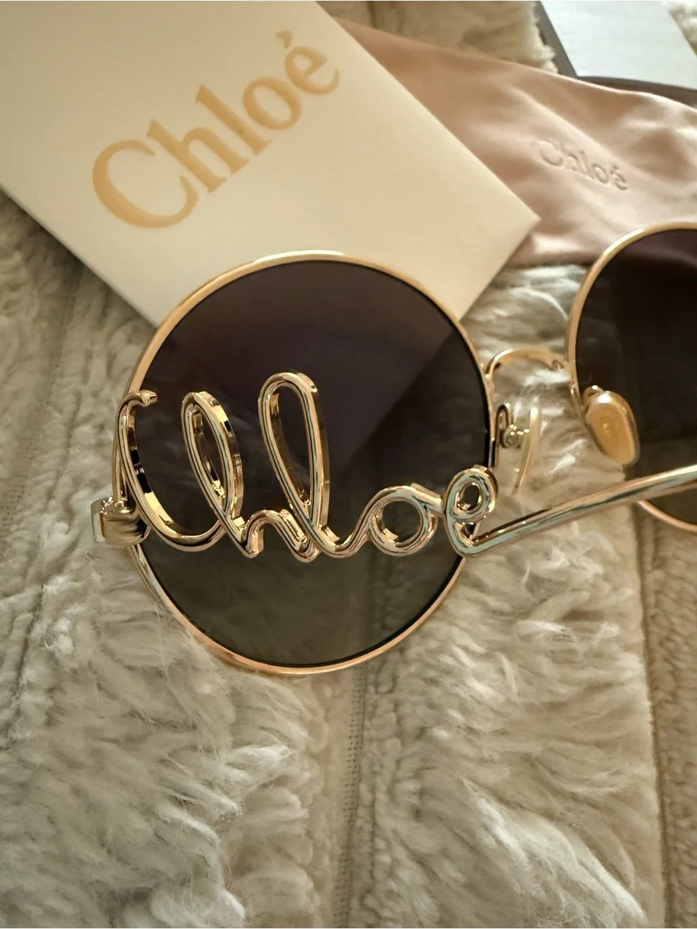 Chloe promote glam