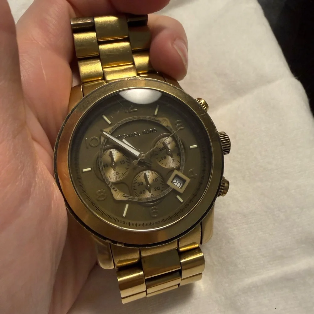 Michael Kors women’s oversized