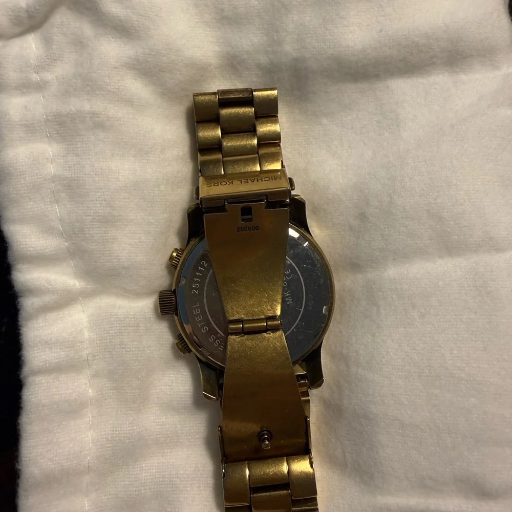 Michael Kors women’s oversized