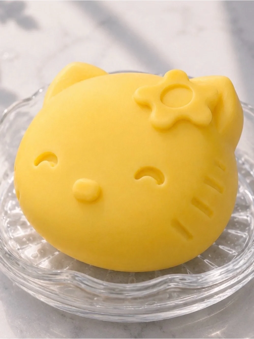 Hello Kitty soft yellow