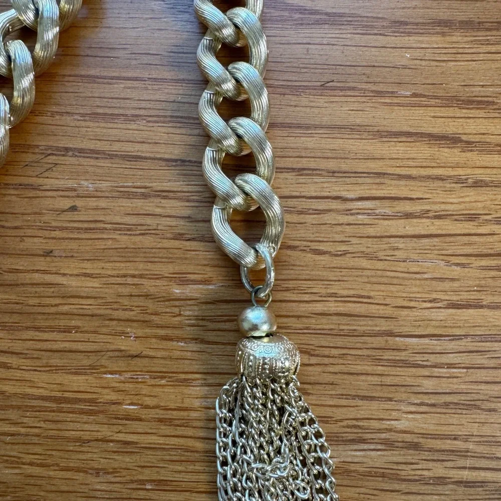 Vintage‎ 80s 90s Gold Tone Chain Belt with Tassel up to 37 inches