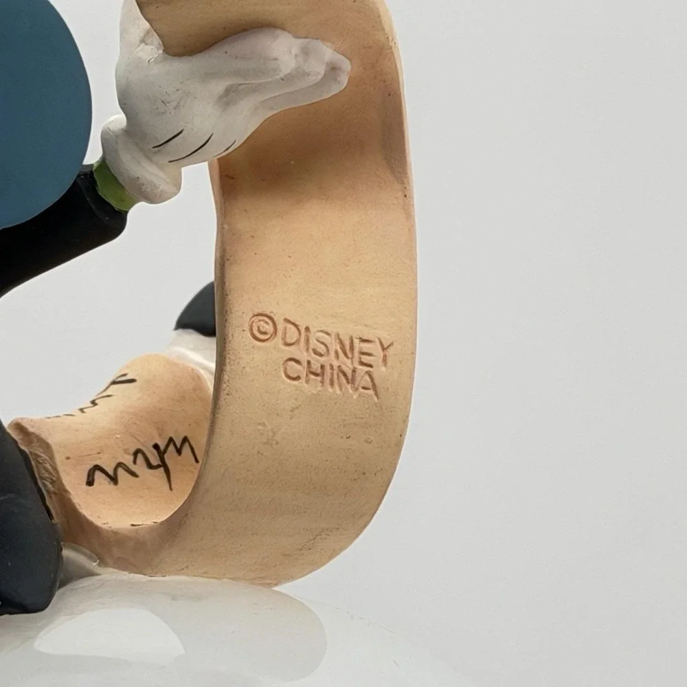 Disney jiminy nice theme