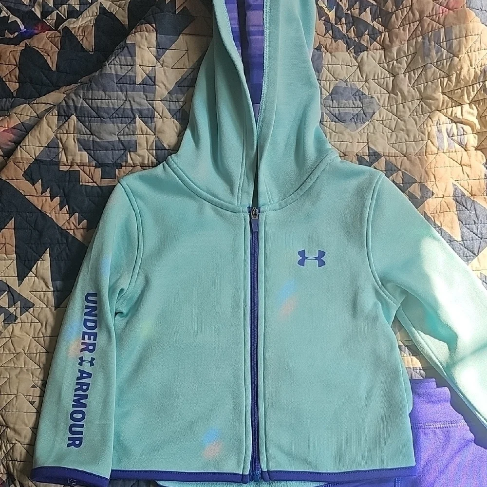 Under Armour stylish under