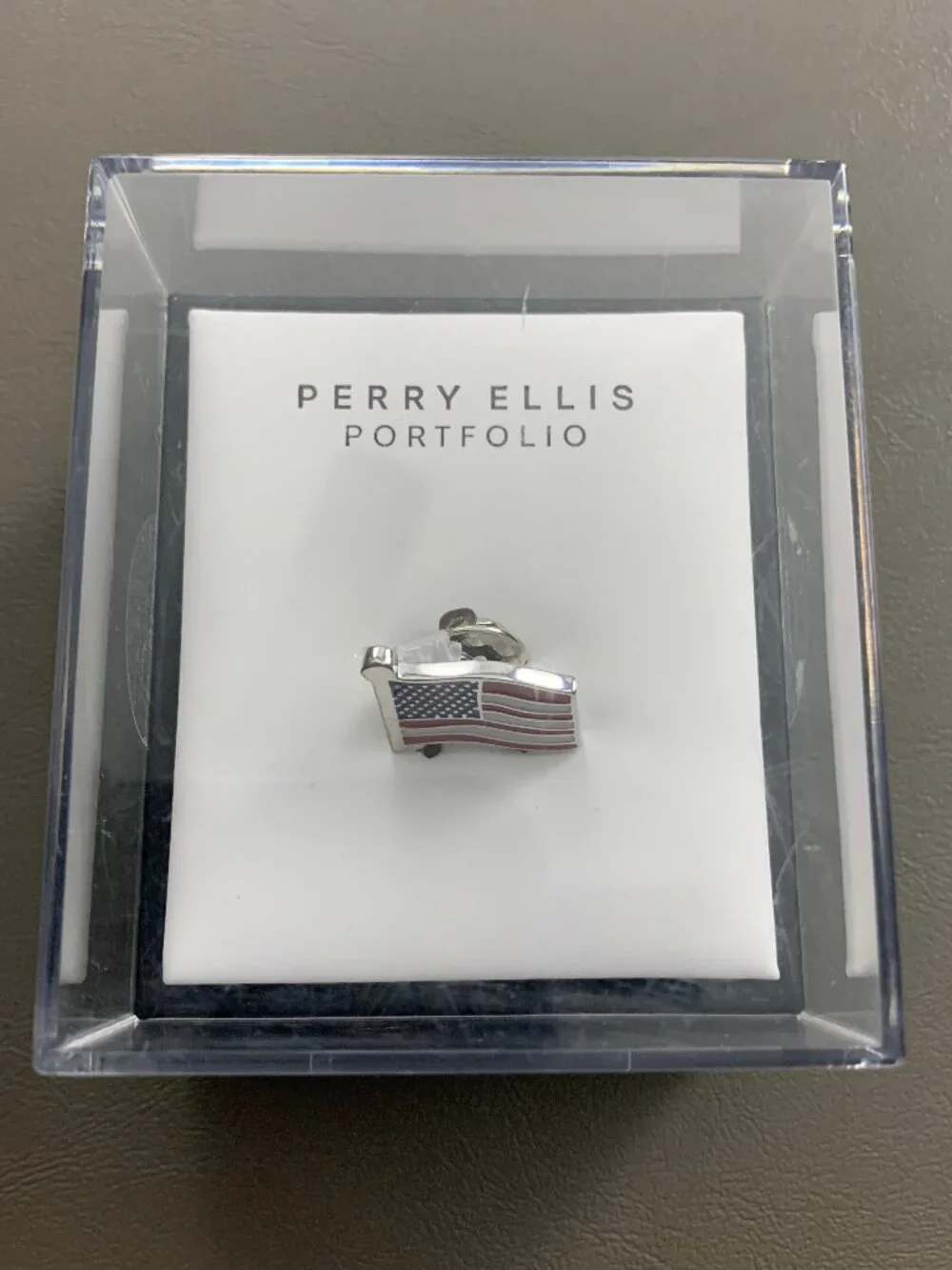 Perry Ellis perry ellis