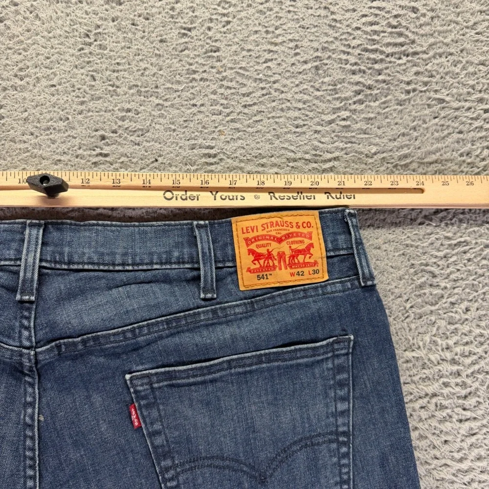 Levis before purchasing