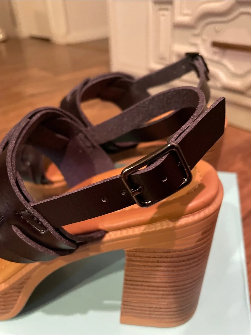 Pierre Dumas stylish woven