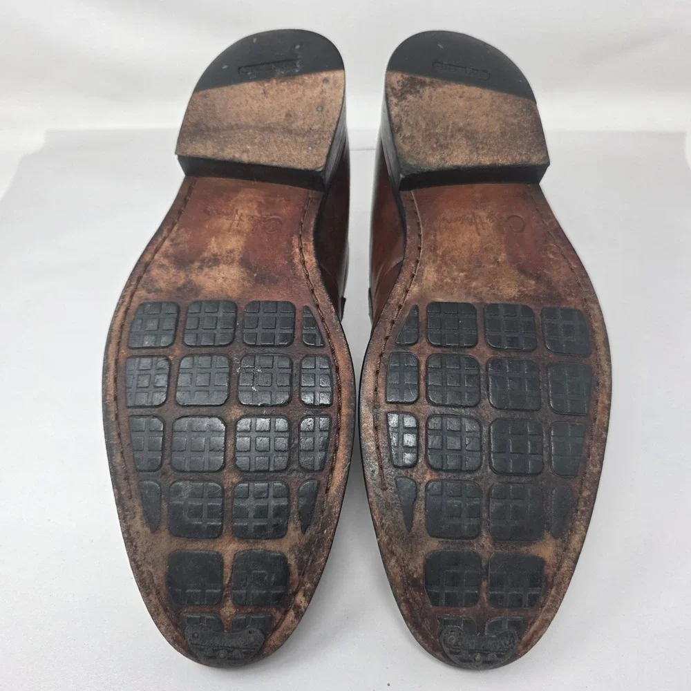 Cole Haan ships from